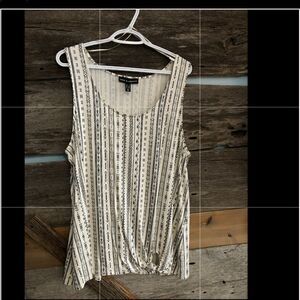 Love & Legend plus size 2X tank tip with tie front